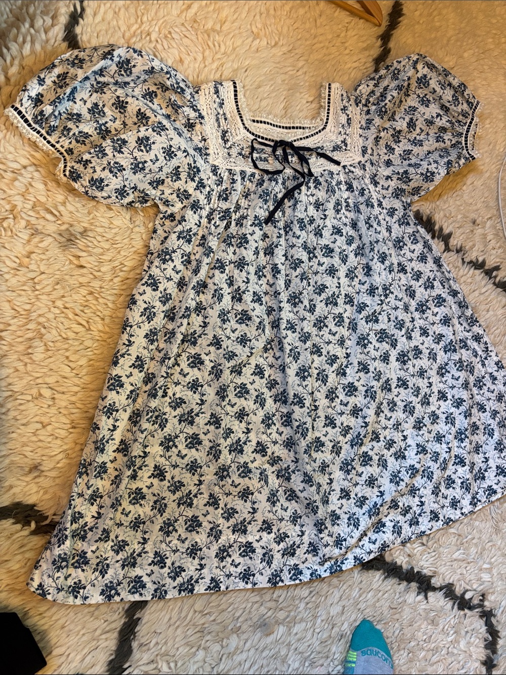 Doen Cadeau White Floral Cotton Dress with Blue Print - Picture 11 of 17